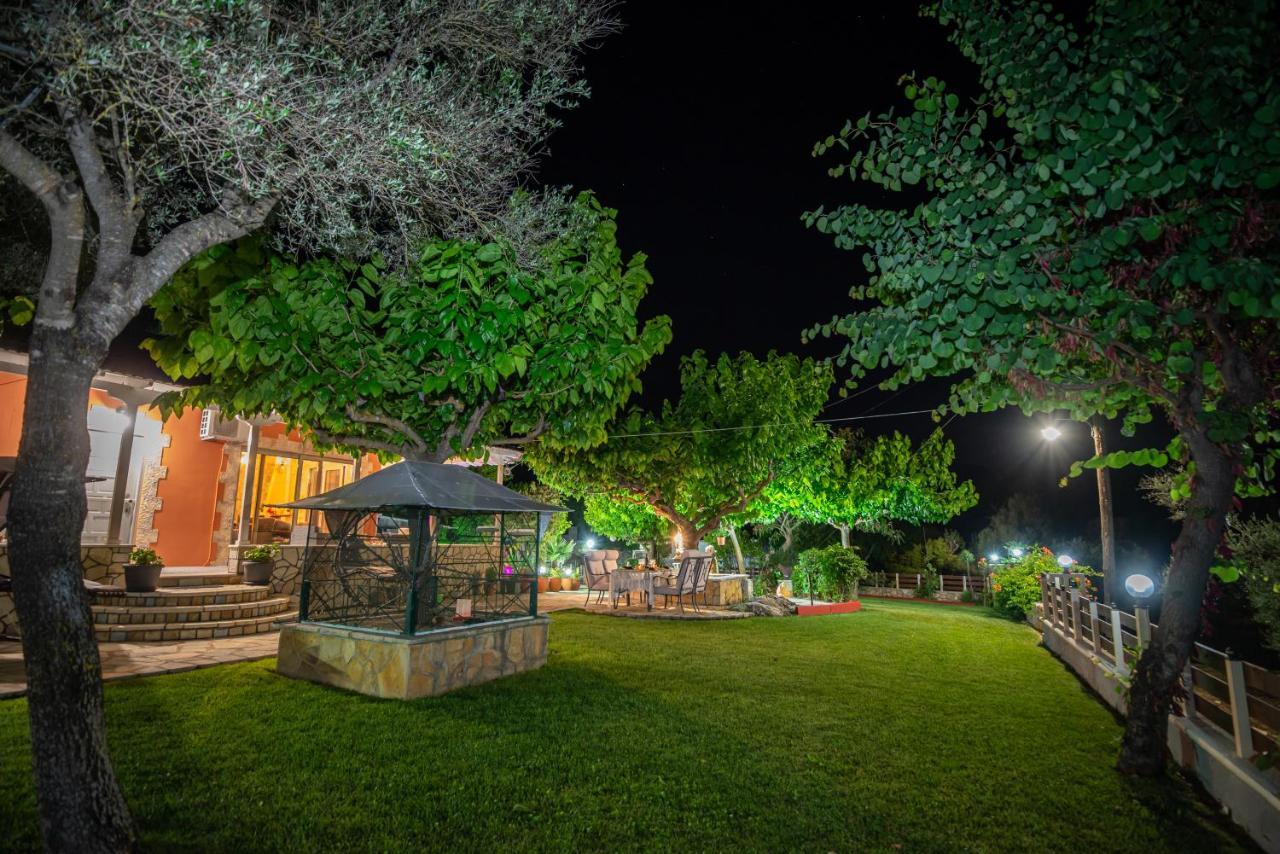 Rock Garden Villa Marantochori Exterior photo