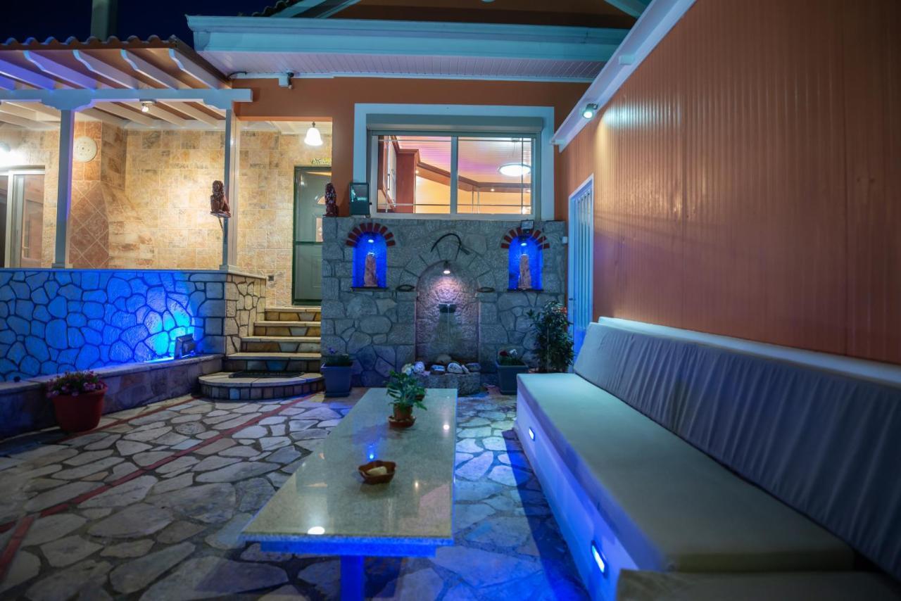Rock Garden Villa Marantochori Exterior photo